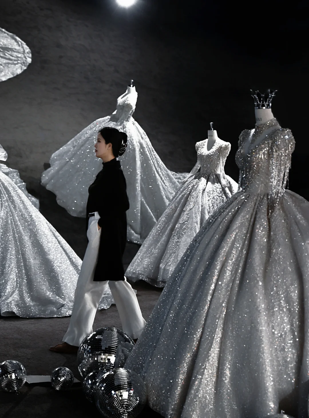 星河散落裙摆！天津婚纱照这里好高级