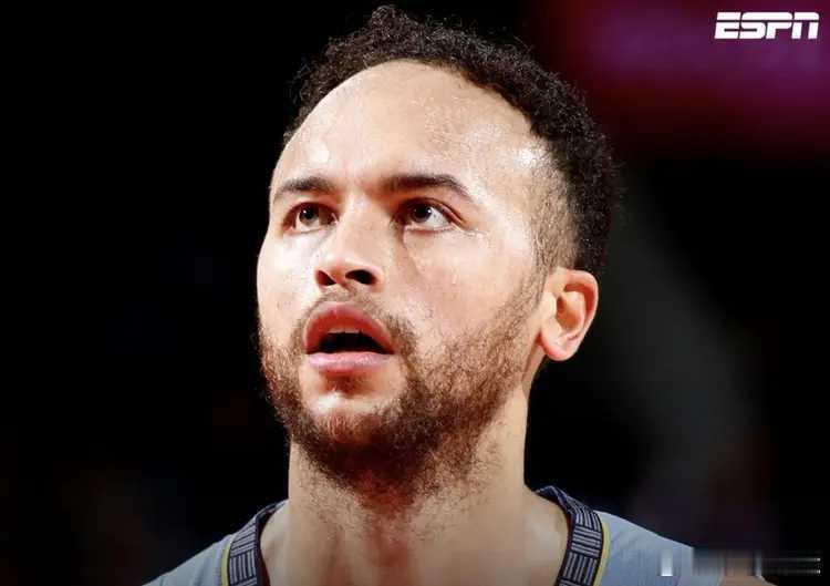 2月27日据ESPN名记Shams报道，李凯尔已与灰熊达成合同买断协议，计划在度