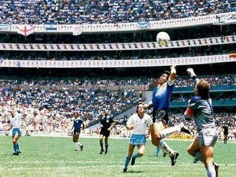 足球历史上最著名的比赛是哪一场？
1986年世界杯1/4决赛:阿根廷🇦🇷VS