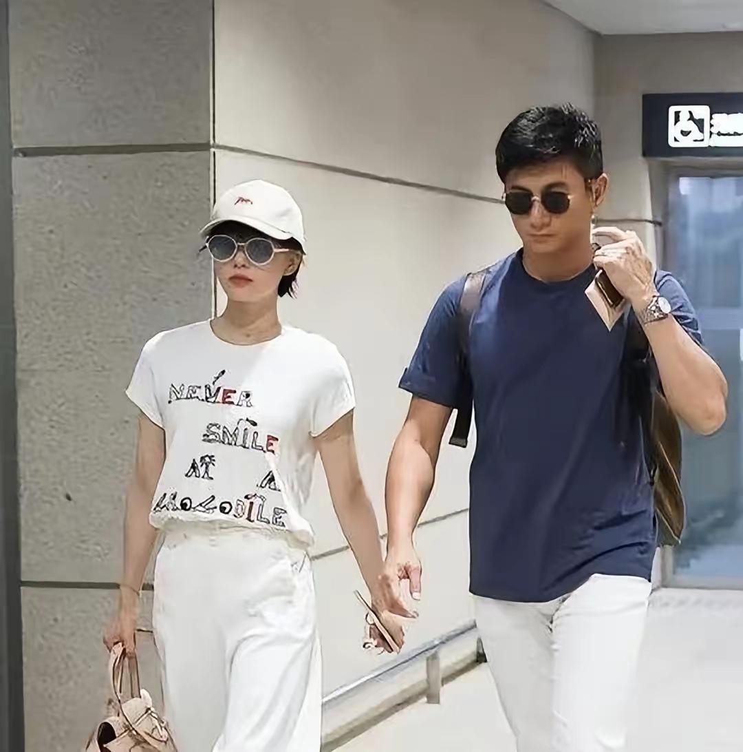 现在全网最坐不住的男人就是吴奇隆了吧。不是因为没戏拍，也不是因为家里闹矛盾，而