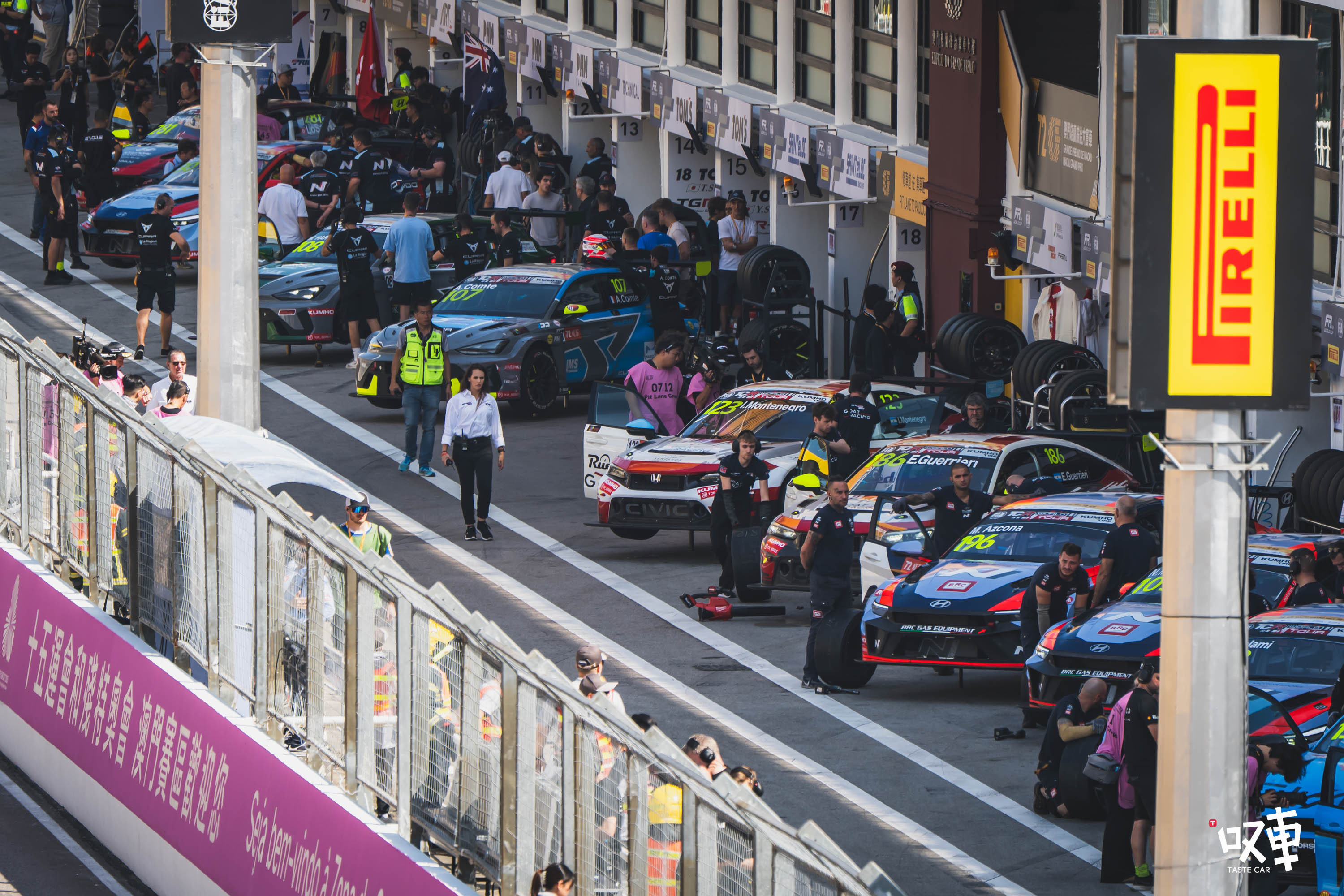 第72届澳门格兰披治大赛车实拍，东望洋大赛篇~东望洋大赛于1972年首次举办，是