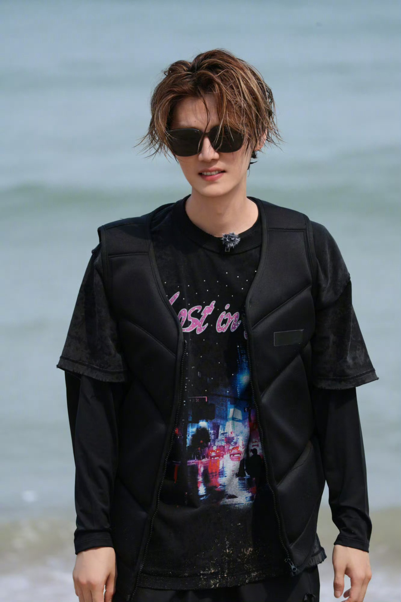 鹿晗哈哈哈哈哈 lh舒肤佳品牌全线代言人鹿晗 一生热爱，步履不停，温柔、勇敢、一