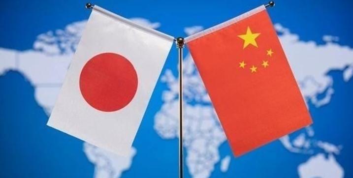 根据中国商务部2026年1号公告，中国正式对日本实施两用物项出口管制，涵盖稀土、