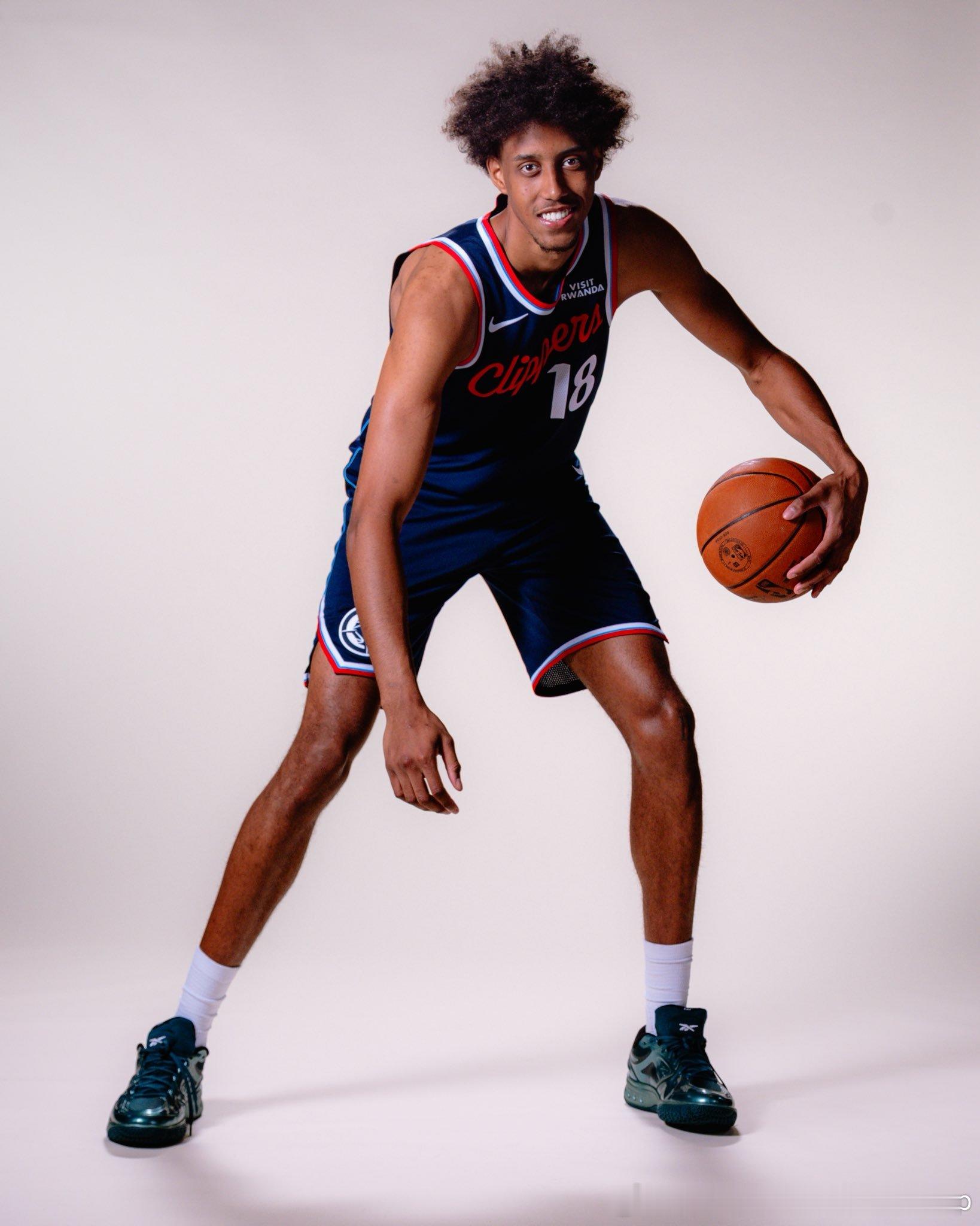 历史上最多西班牙球员参加的一次NBA夏联？NBA Hugo Gonzalez (