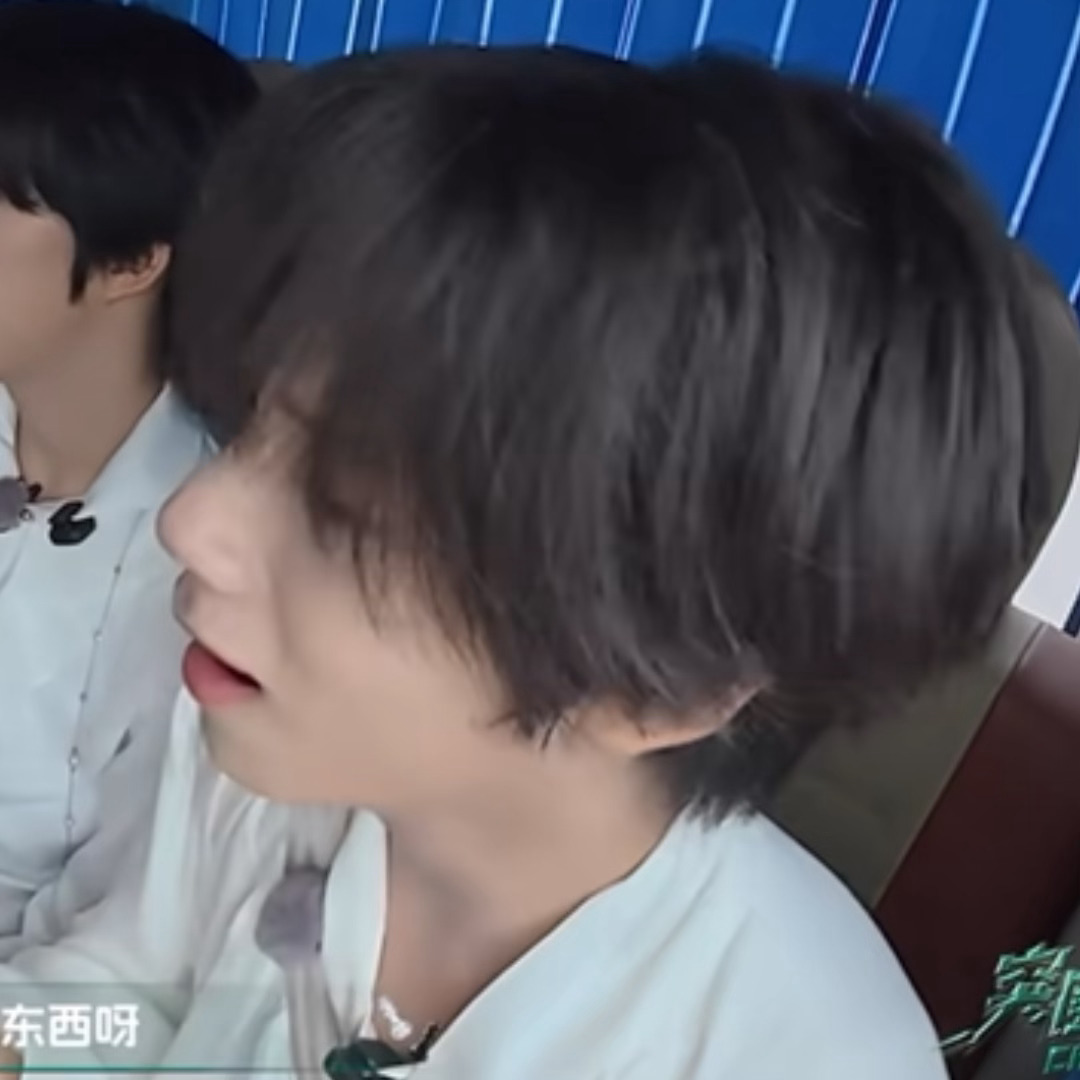 小杰：锅锅快来救我 