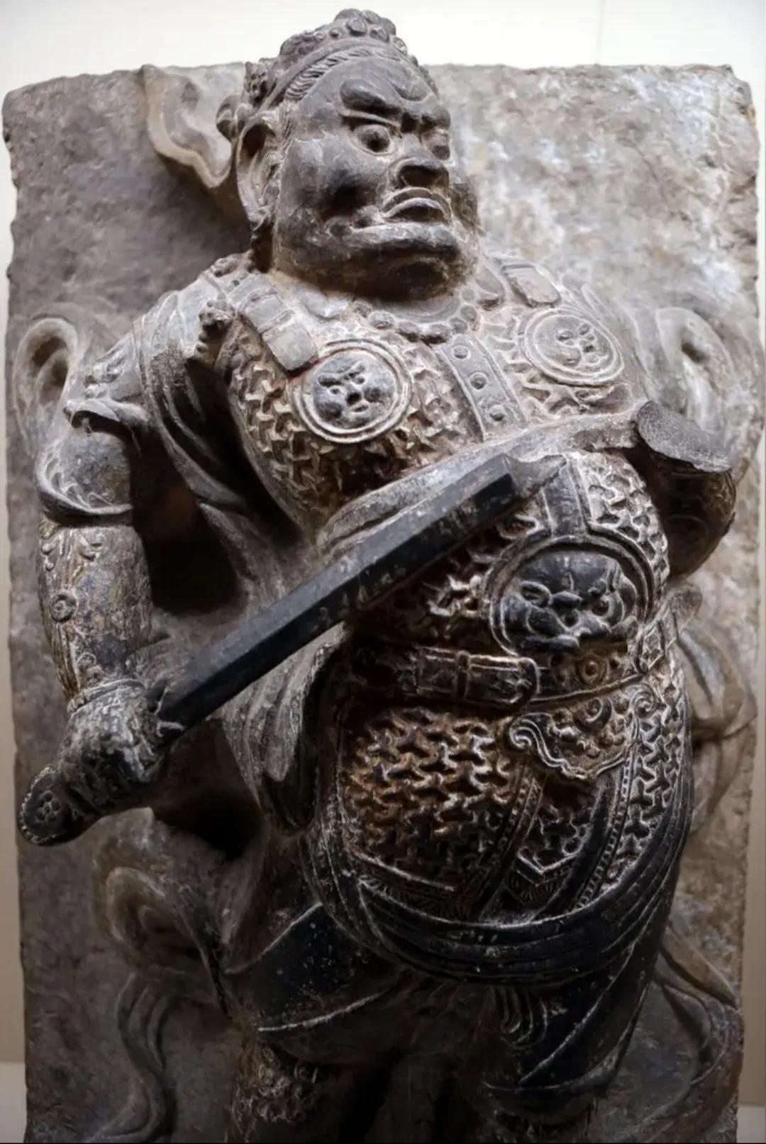 赵匡胤在选拔禁军时，对士兵的体格要求极严，而且将士兵的饷银与体格直接挂钩。

禁