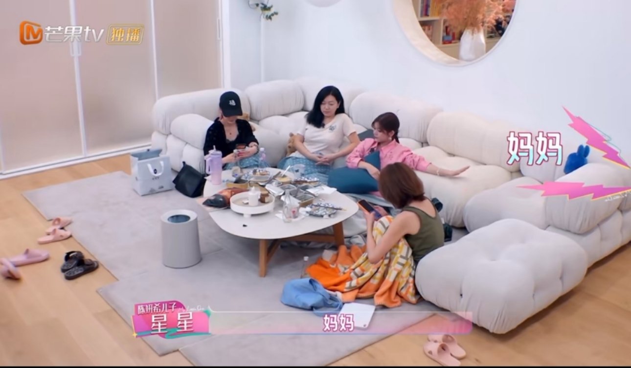 陈妍希儿子出镜了我家那闺女天哪小星星出镜了！🥹 陈妍希真的好会当妈妈，那种“答