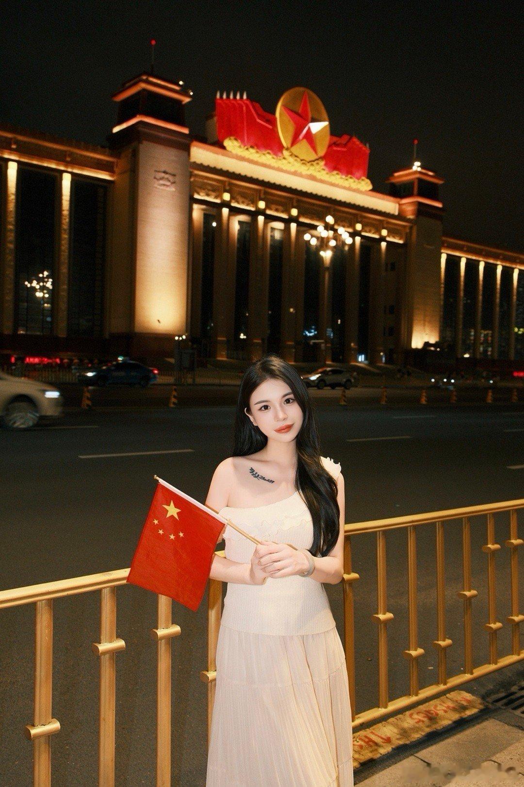 特种兵旅行 热的受不了[跪了]  ​​​