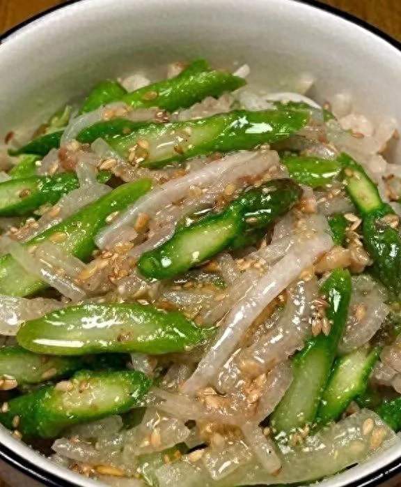 嗓子干、总咳嗽？隔三天吃一回这几道菜，帮肺部轻松减负