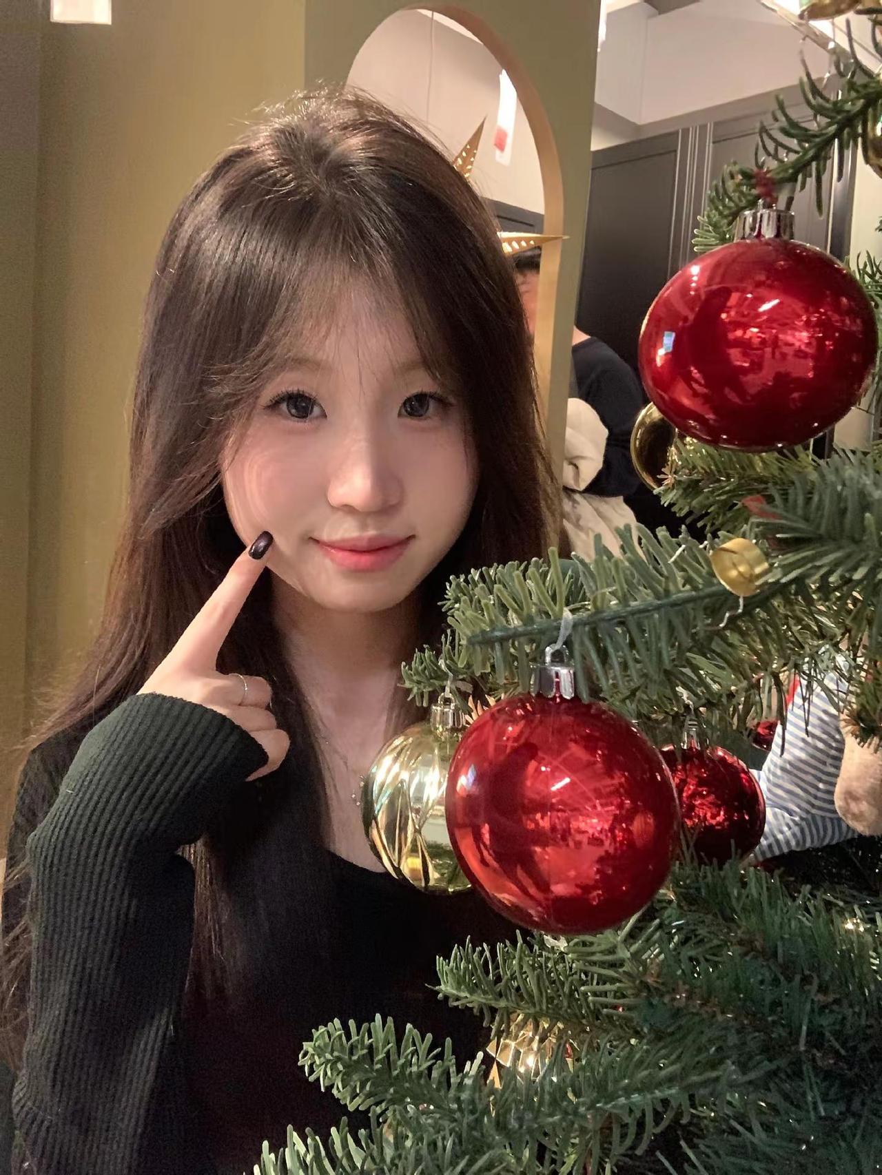 明明是我更可爱吧  你不许跟她讲话了萌就一个字儿