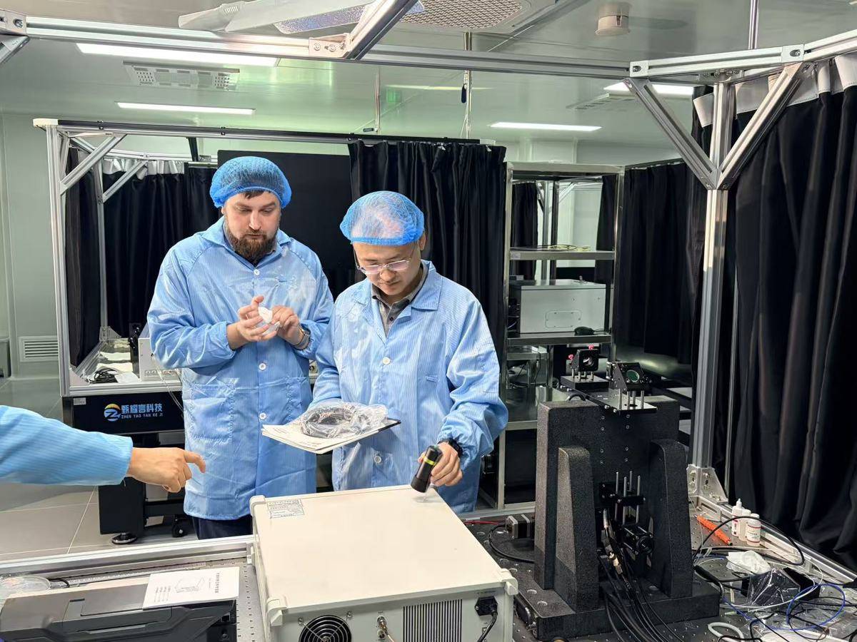 玻璃硬盘光谷量产！一次写入可储存2.5万部电影