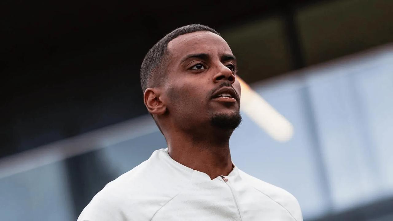 时隔4个月复出！利物浦官方：伊萨克将明日正式恢复集体训练
04月02日重磅体育资