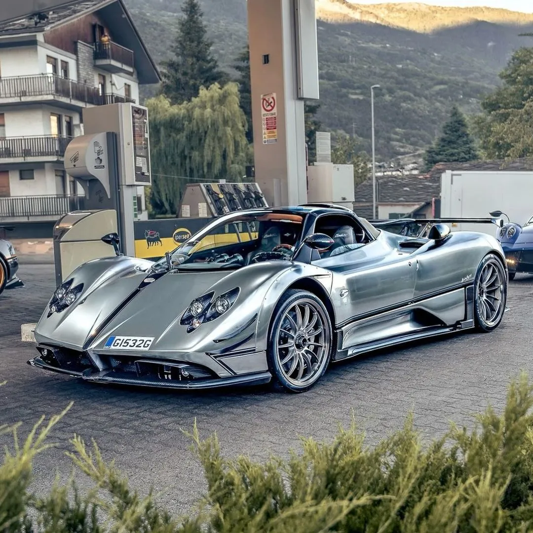 Liquid Silver Pagani Zonda 760 Roadster!