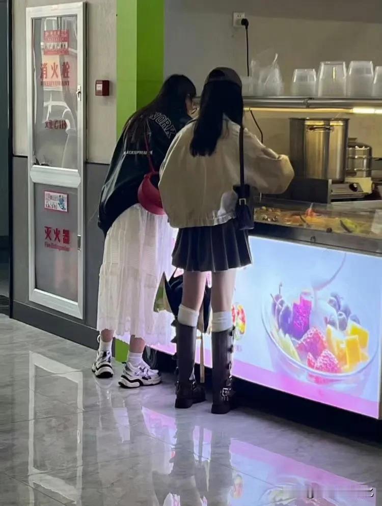 大一和大四真的一眼就看出来了