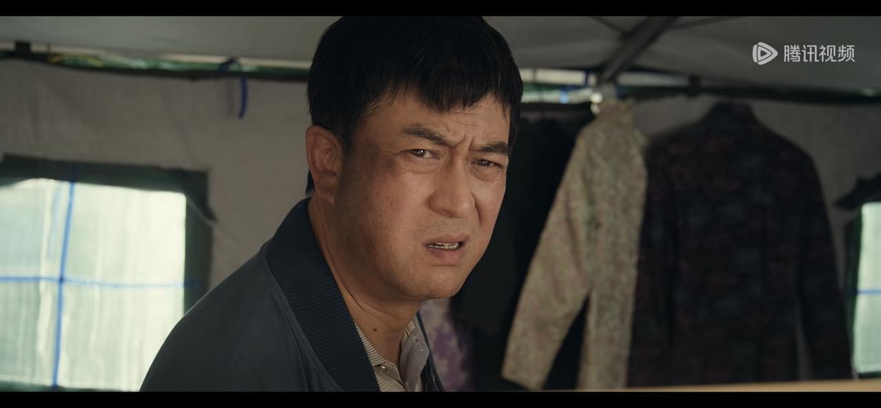 《主角》看着易青娥唱戏，胡三元想骂人却找不到理由，易青娥这一次是对的，先生存再生