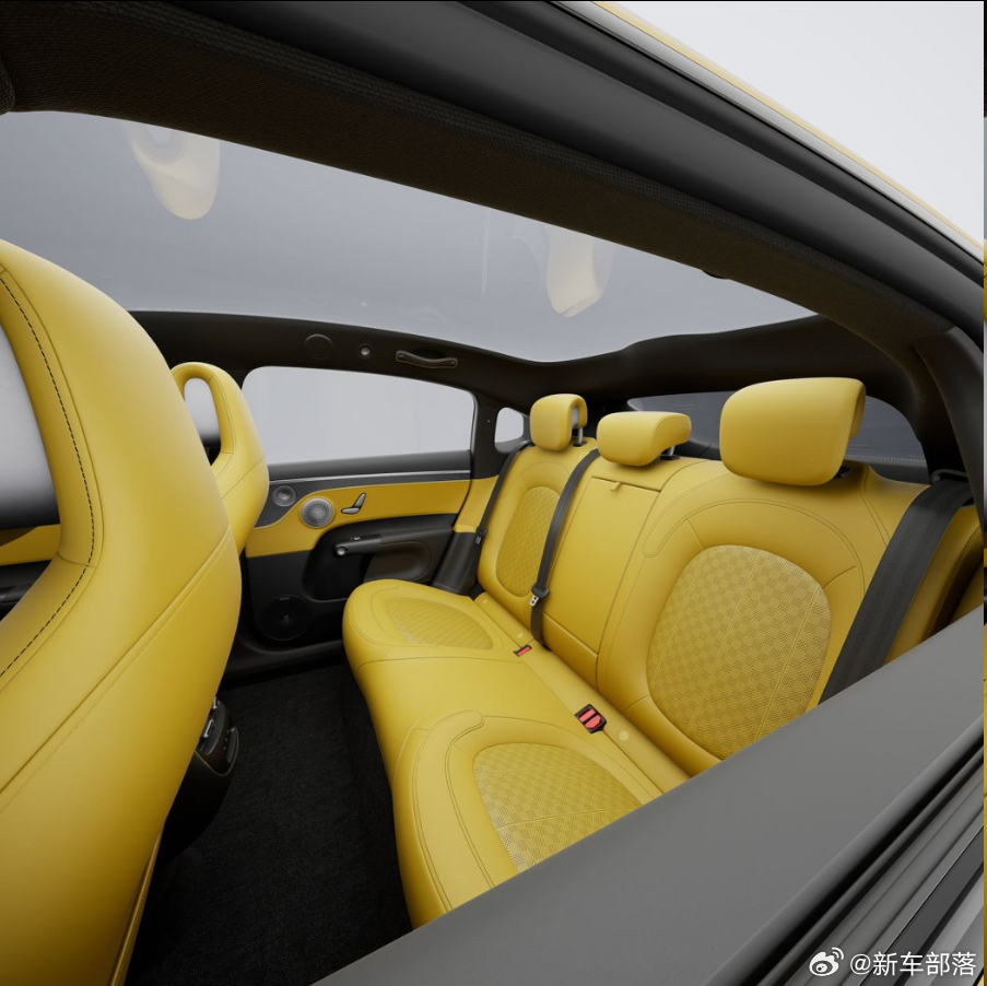 现在车内 “仪式感” 真的太卷了！好多车光搞氛围感噱头，中看不中用，妥妥的 “氛