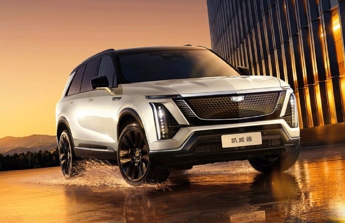 【通用汽车电池工厂转型，返聘 700 余名被解雇工人】通用奥特能电池运营副总裁汤