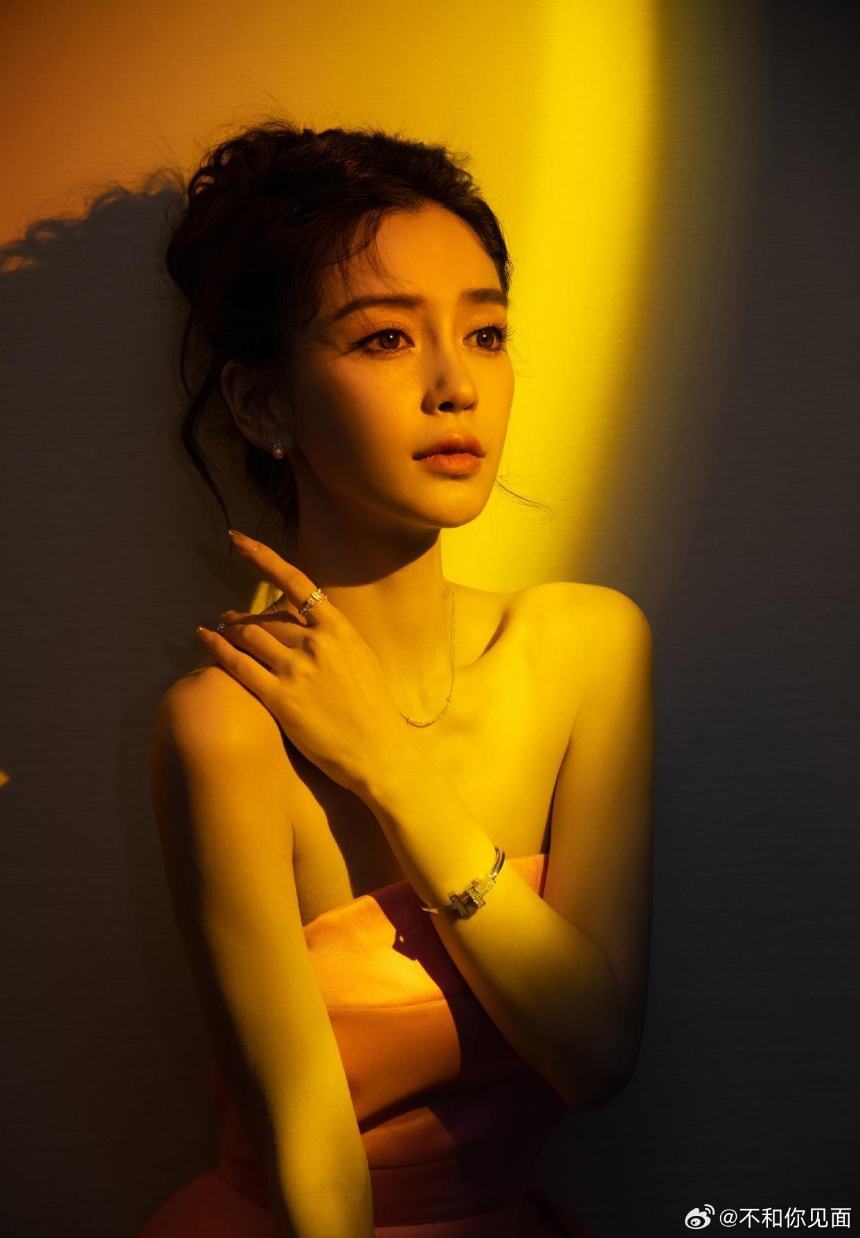 Angelababy的写真美到窒息，每一帧都是视觉盛宴！ 