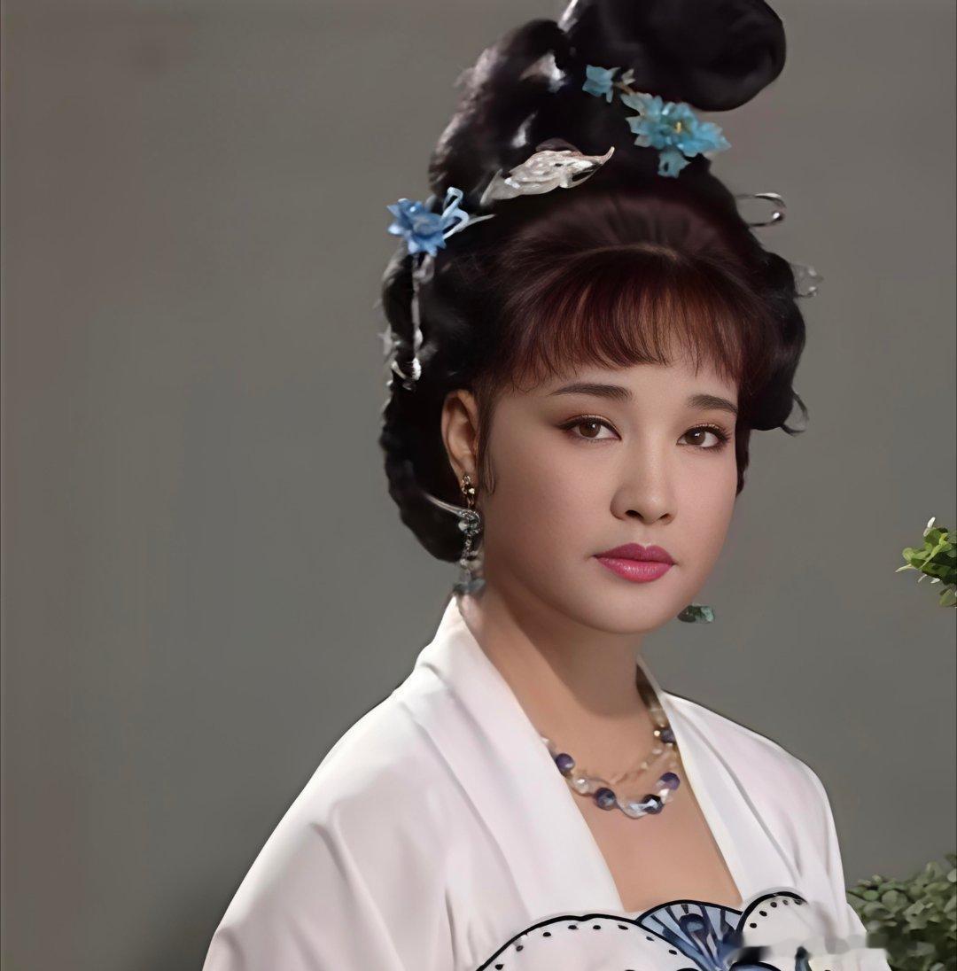 演过武则天的人格局就是不一样 从一代女皇到人生导师，刘晓庆示范了何为顶级的情绪自