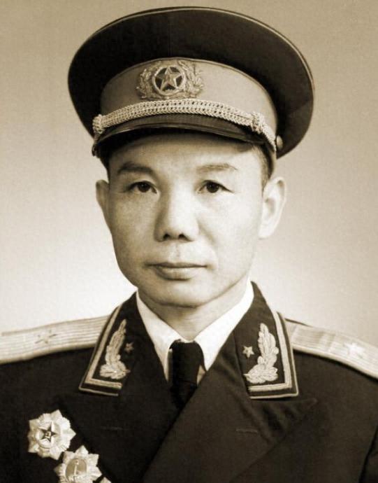 70岁高龄的刘伯承赴南京见到肖永银后，忍不住叹道：“我是真的老了，给你们添麻烦了