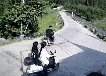 别人的老婆你少惦记