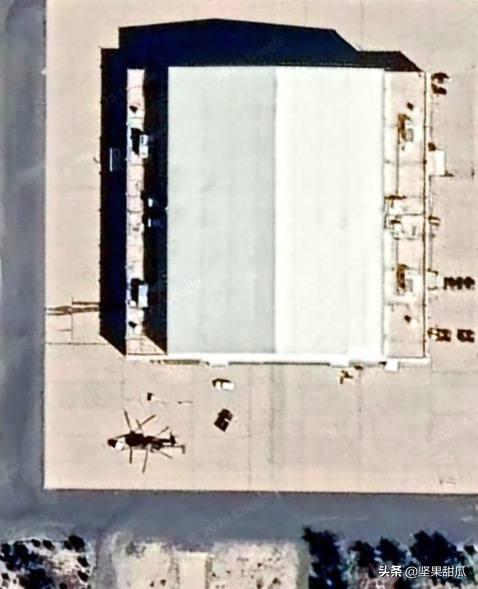 伊朗着重打飞机，效果不错。卫星图像显示，科威特阿里·萨利姆空军基地的空军直升机机