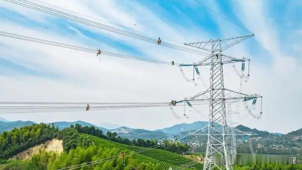 国内单体最大特高压交流工程开工 每年为长三角输送超570亿千瓦时绿电
4月28日