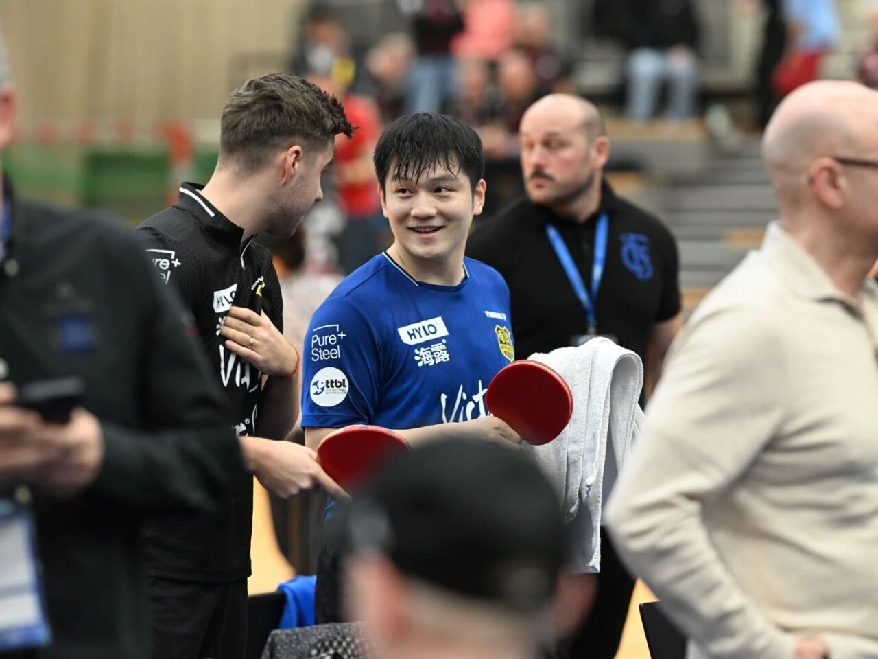 驻法兰克福总领事观战樊振东 🏓樊振东 【20260317】【推文】cr 中国驻