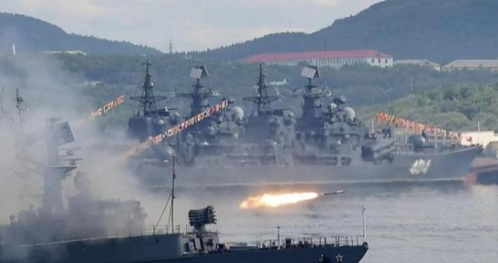 乌克兰似乎越战越勇，硬刚俄军不落下风就算了，居然还反向输出武器、技术和雇佣兵 —