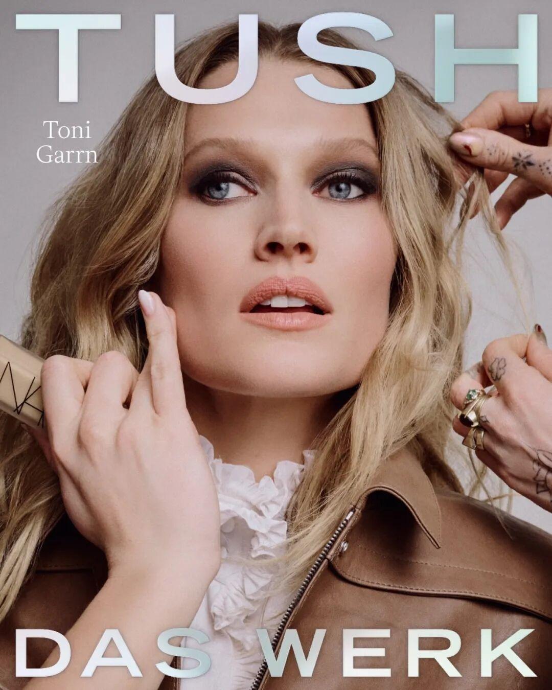 最近，德国超模 Toni Garrn（托妮·加恩）登上了德国艺术时尚杂志《TUS