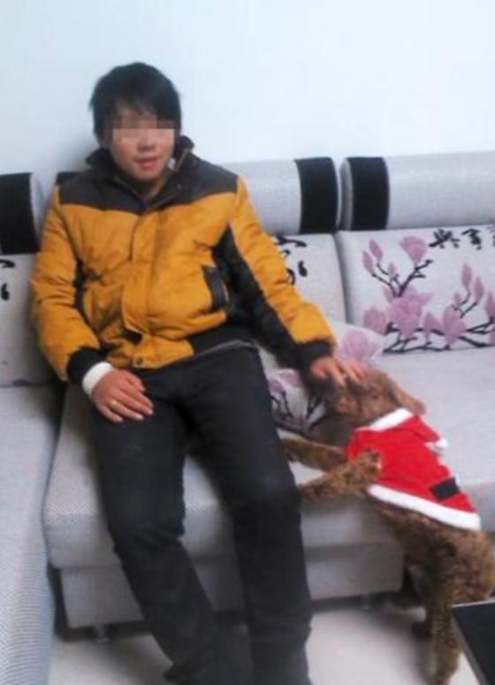 2014年，四川18岁小伙网购24支玩具枪被判无期徒刑，他在法庭上撕心裂肺对法官