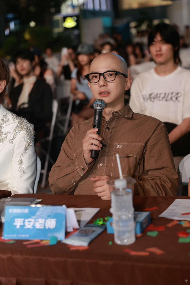 未出道男团受金曲奖评委青睐阿沁为MK写歌助力金曲奖🥳谁能不羡慕这份机遇，未出道