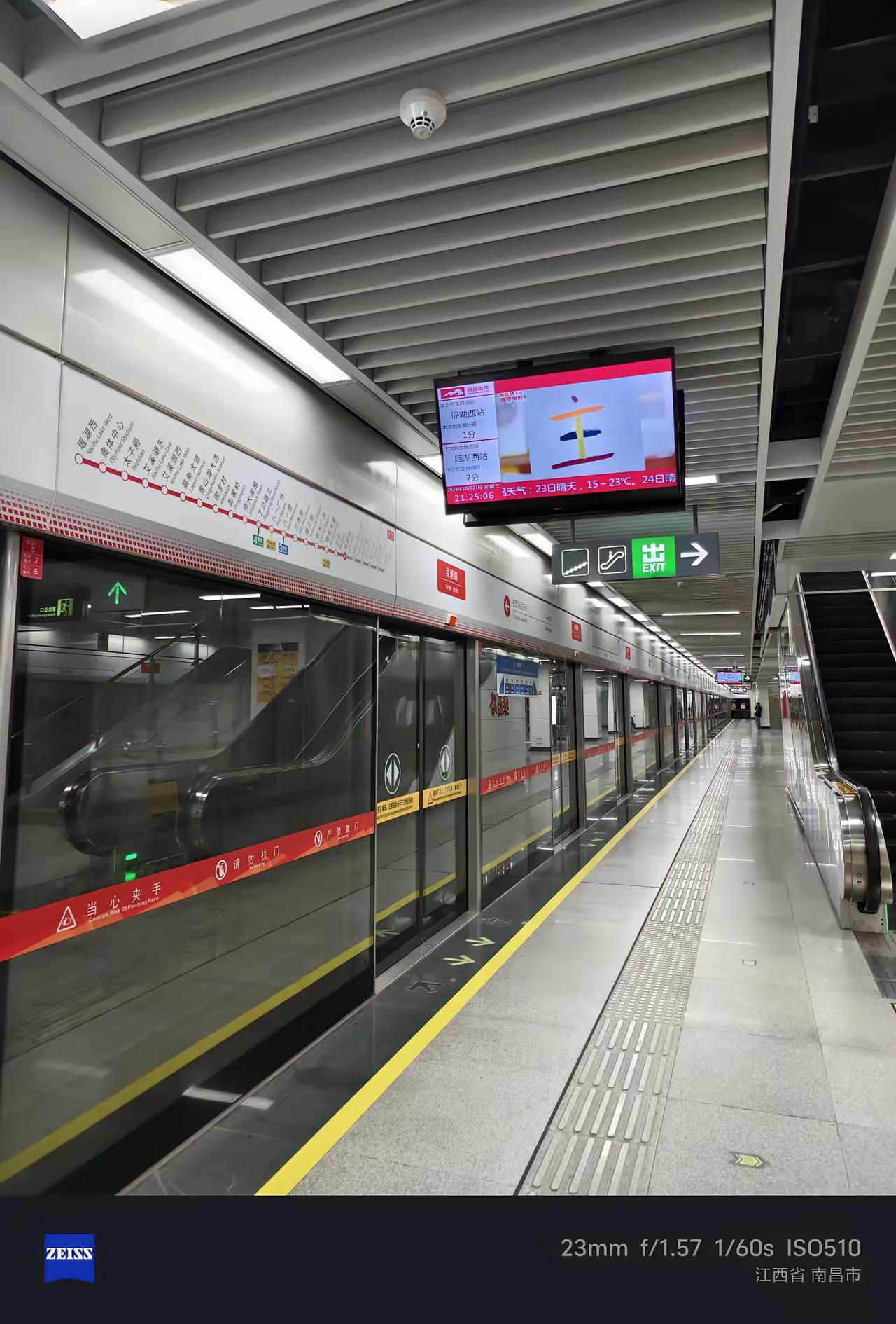 闻思录‖英雄城真英雄：免费乘车见证尊崇与担当

一座城市的温度，体现在如何对待那