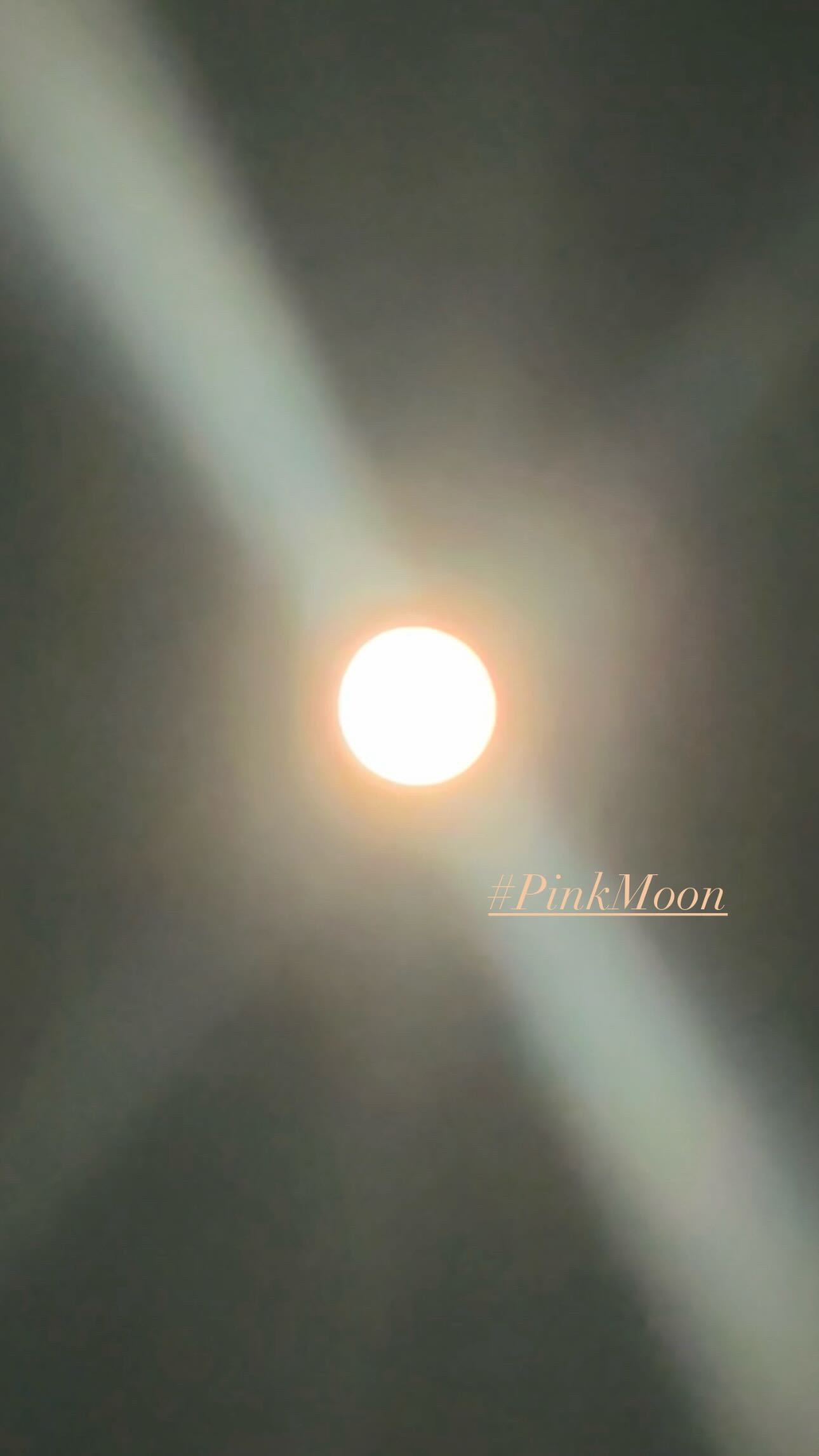 齋藤冬優花「雨続いてたけど、満月見られてよかった🌝」　　fuustagram