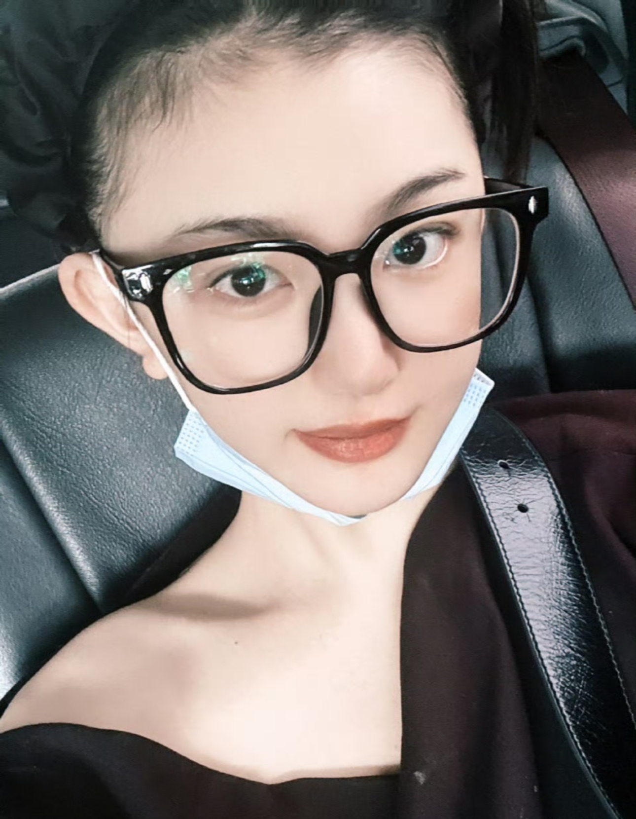 孔雪儿头发怎么这么茂密！关键人还美[打call][打call] ​​​