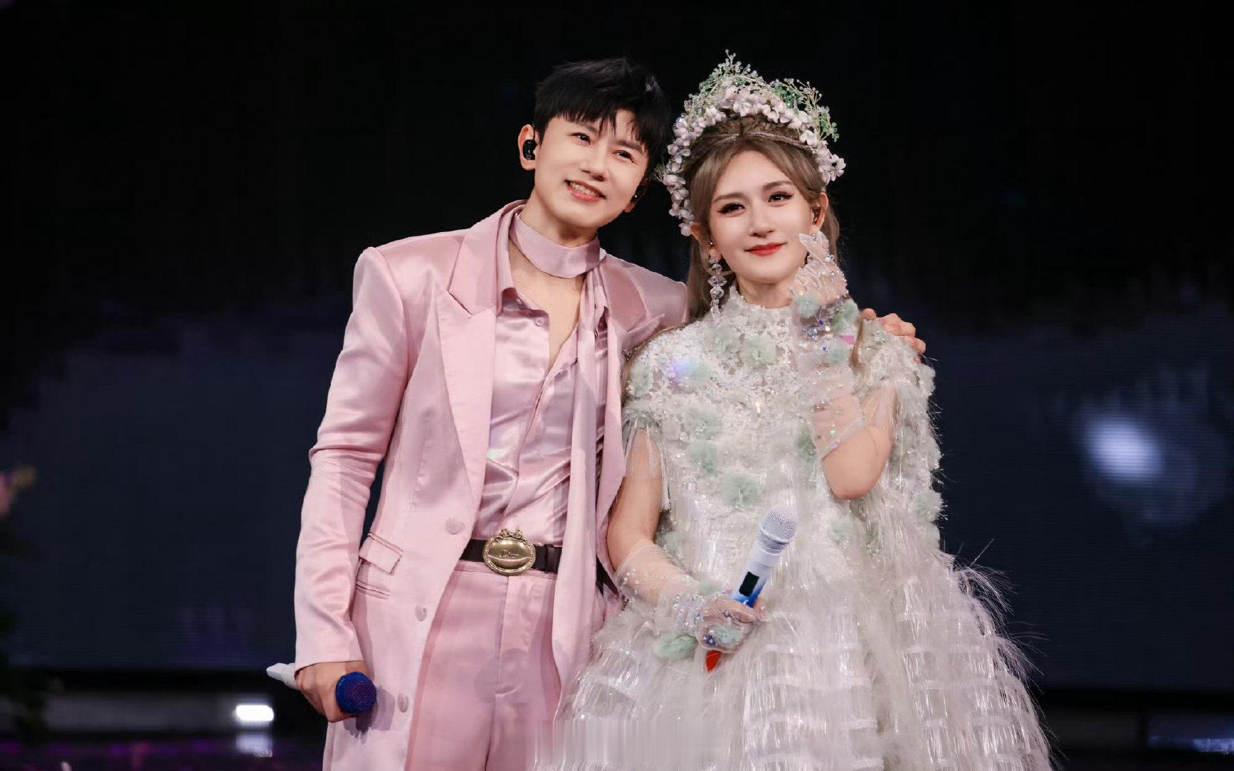 张杰完败争谢娜抚养权张杰完败张杰有结婚证！张杰完胜！！代入娜姐的视角真的是太幸福