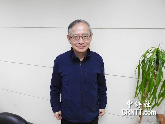 蓝营林郁方抱憾台湾未能拥有核武器。他声称，张宪义是被美国吸收的内奸，把台湾害很很
