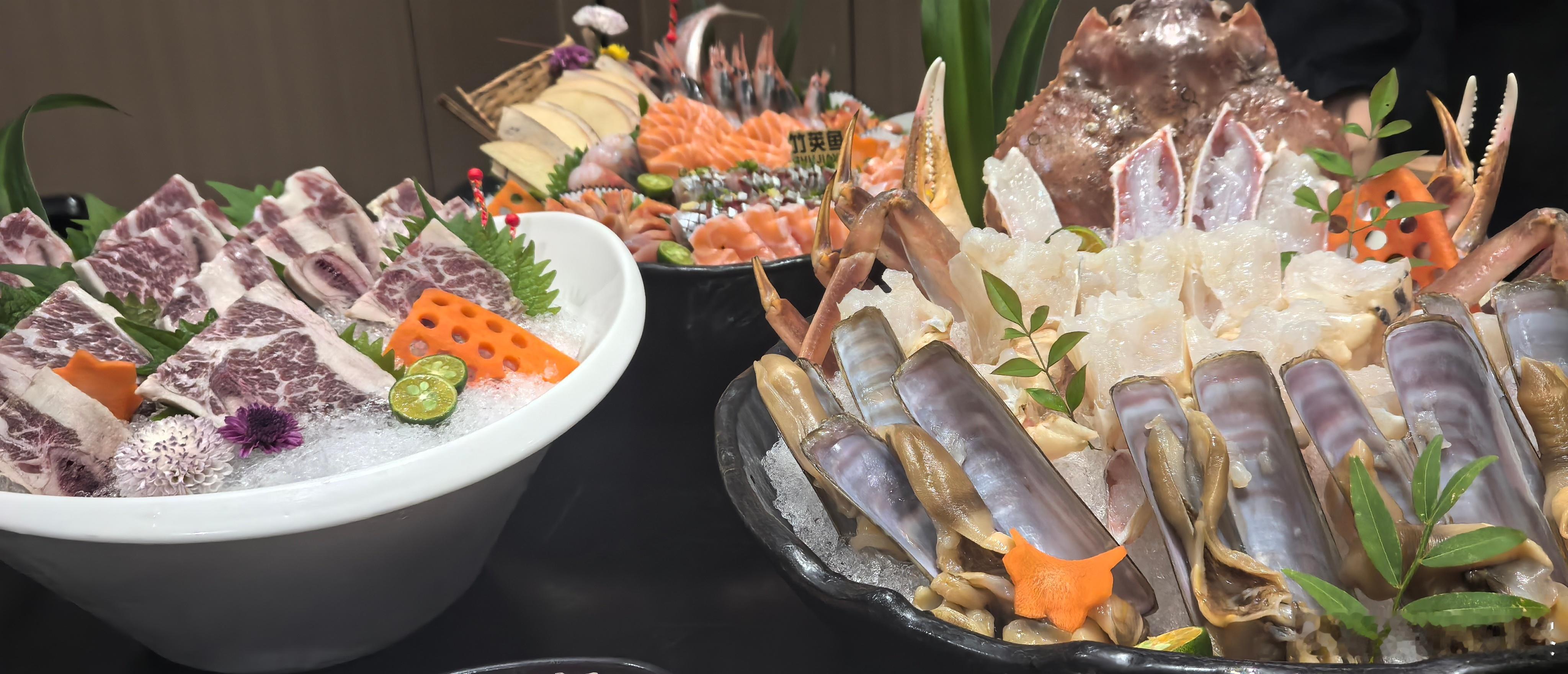 对于想要瘦到140斤的我。偶尔吃一顿放纵餐[笑cry]也必须精挑细选。必须不能吃