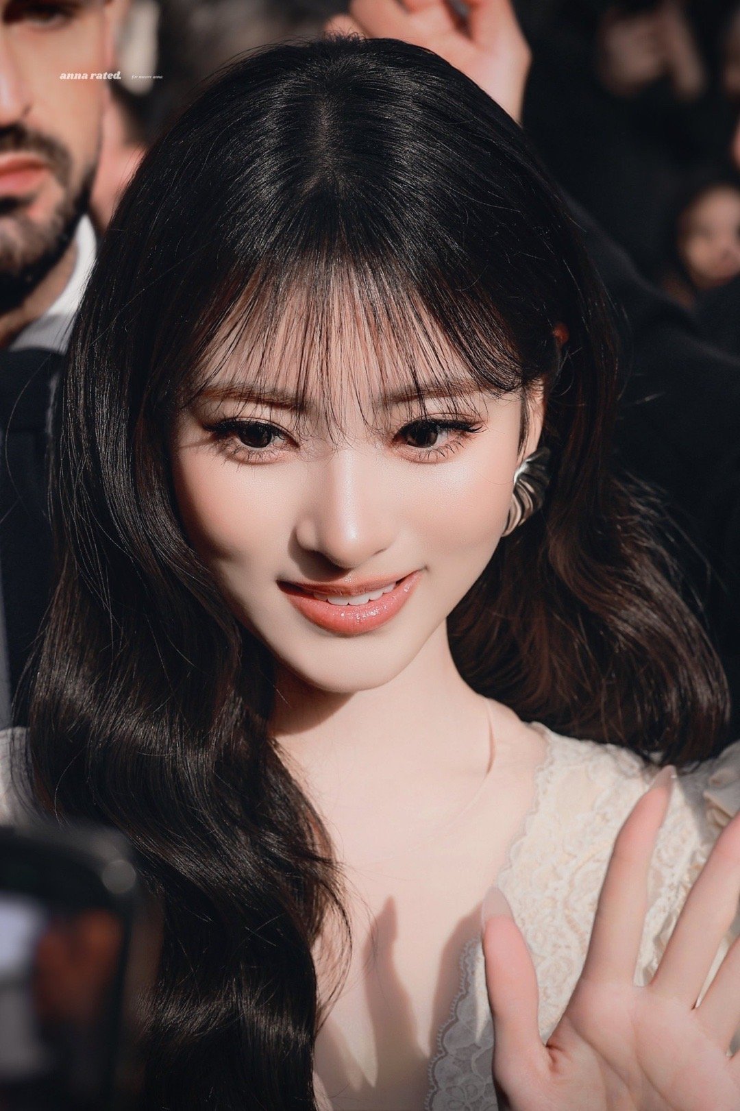 Anna 巴黎时装周😇😇 