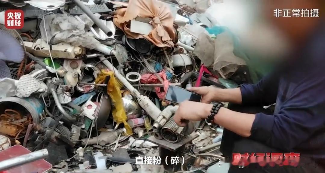 央视曝光酒店牙刷黑幕，看完再也不敢乱用！

很多人住酒店、民宿，习惯性拆开一次性