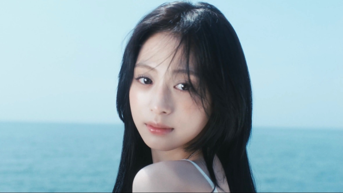 这个I like it的mv风格说真的我好喜欢啊啊啊啊啊感觉大事很妙 我女好清纯