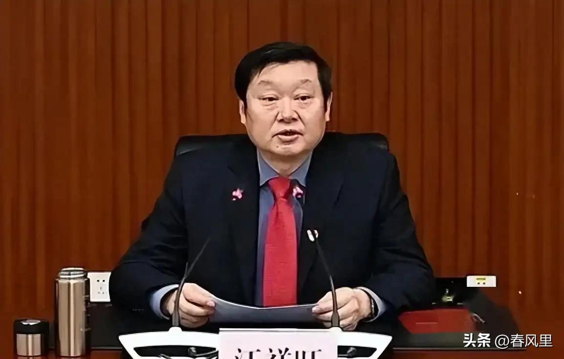 他怎么就栽了

6.23号发生了一件让大家很震惊的事情，那就是带走了一个人。
