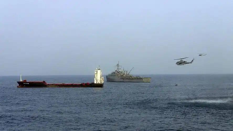 3艘油轮
全是“中国目的地”？
美军突然截胡，幕后是冲着中国能源命脉来的？
 