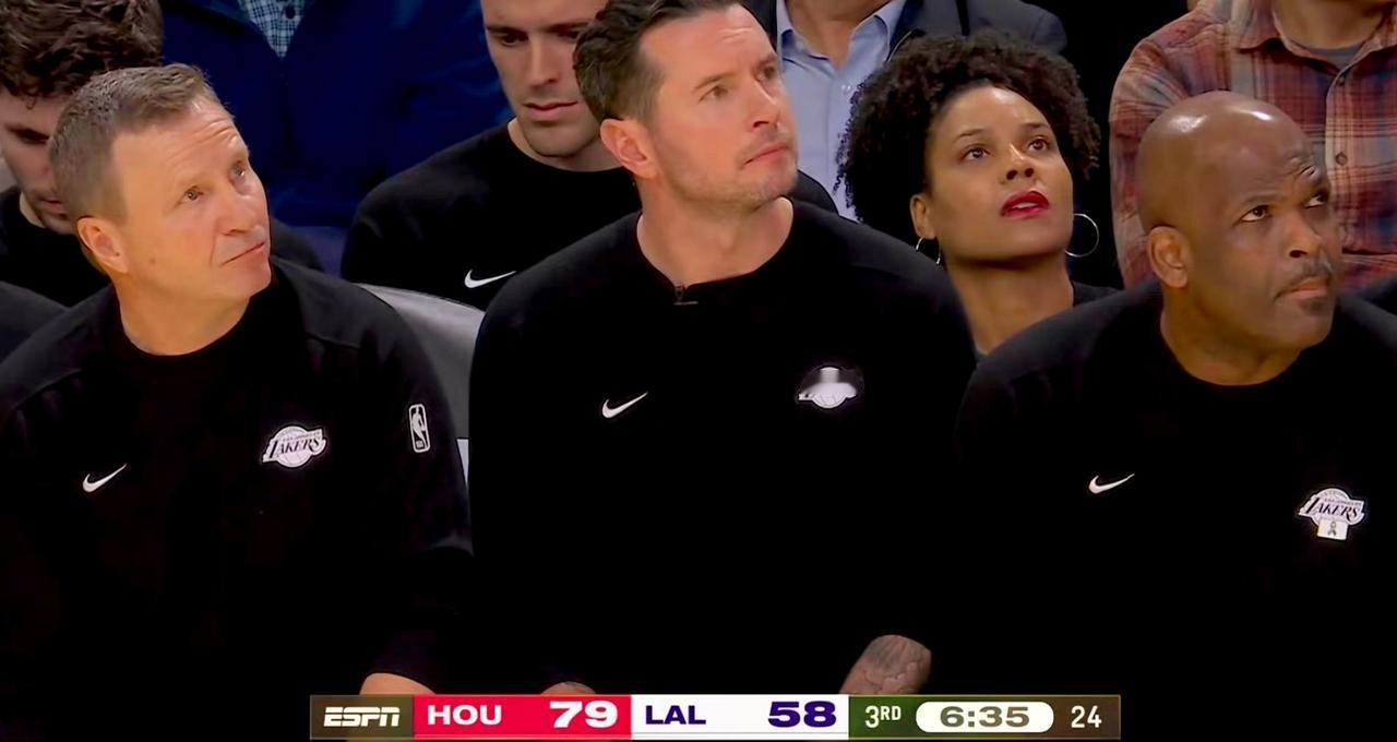 湖人更衣室可能已经失控了，没准先走的人是雷迪克！

从没见过哪个主教练在输球之后