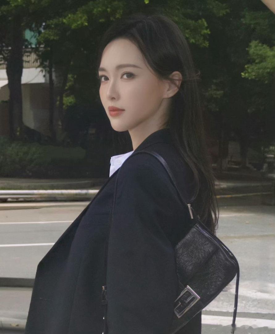 唐嫣这一身真的好美😍 