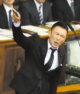 山本太郎曾直言，跟中国的冲突并非没有可能，而且中国跟日本一旦开战，甚至不用短兵相