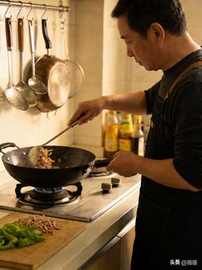 一位情感专家令人醍醐灌顶的话：
看男人准不准？这八条帮你一眼看透！
1、爱干净的