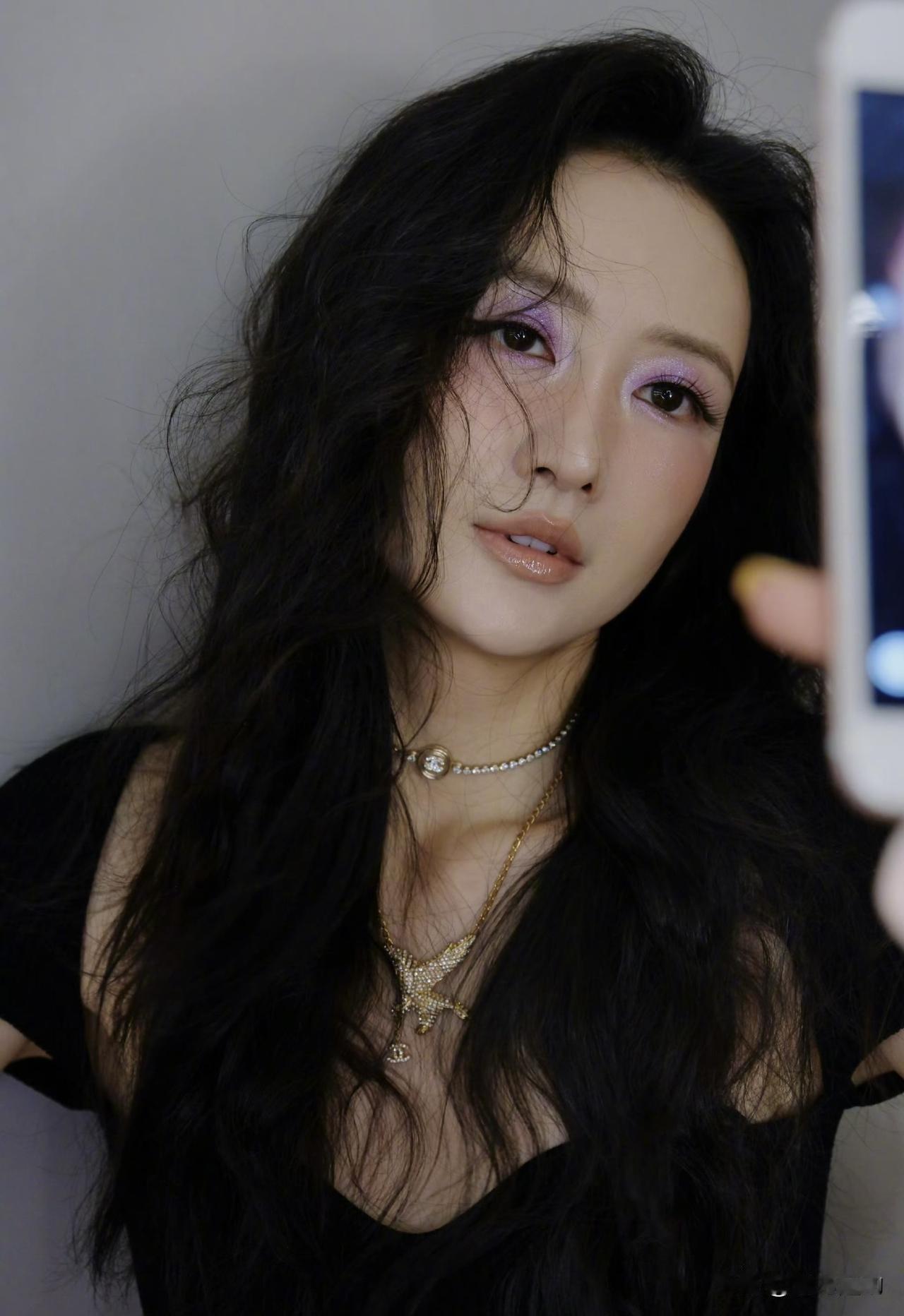 王鸥官宣独自养娃，这份体面真的很难得

看王鸥官宣独自养育孩子，挺感慨的。不卖惨