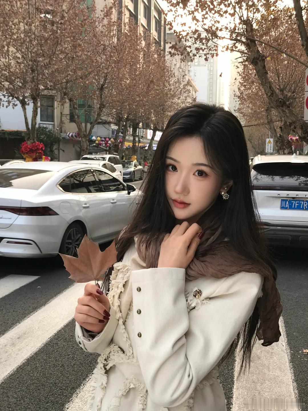 短剧圈好久没这么热闹了 很难得见到短剧行业全员齐聚的场面，不再是零星几位艺人出席