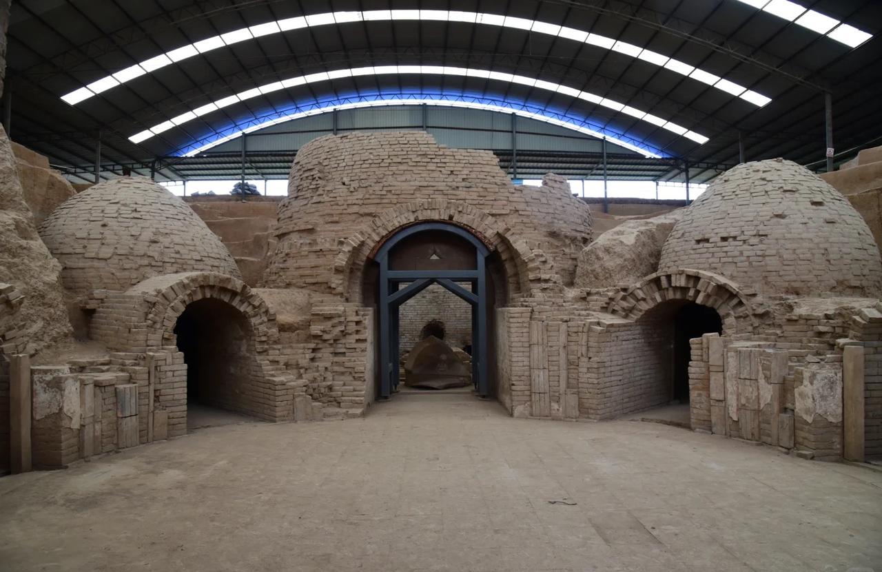 为何古代城市遗址都深埋地下?古代城市遗址深埋地下，主要是自然侵蚀与人类活动共同作